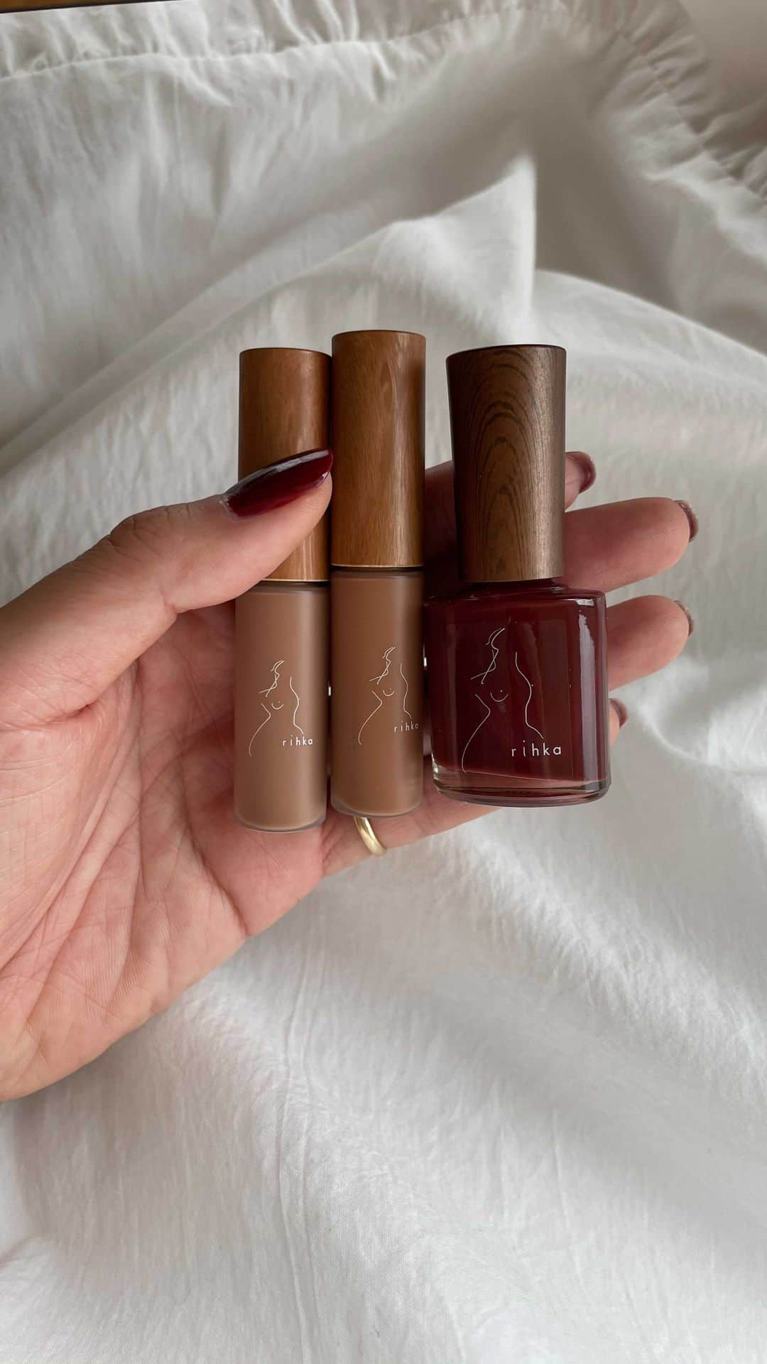 まつだみらいのインスタグラム：「nailはrihkaです🤍　@rihka_official」