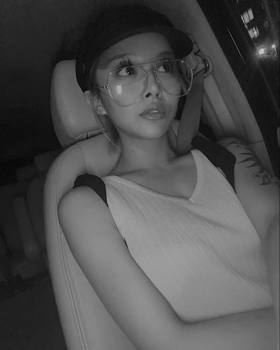 中村香夏のインスタグラム：「. ねぇねぇ👉🏻ってやつの顔です」