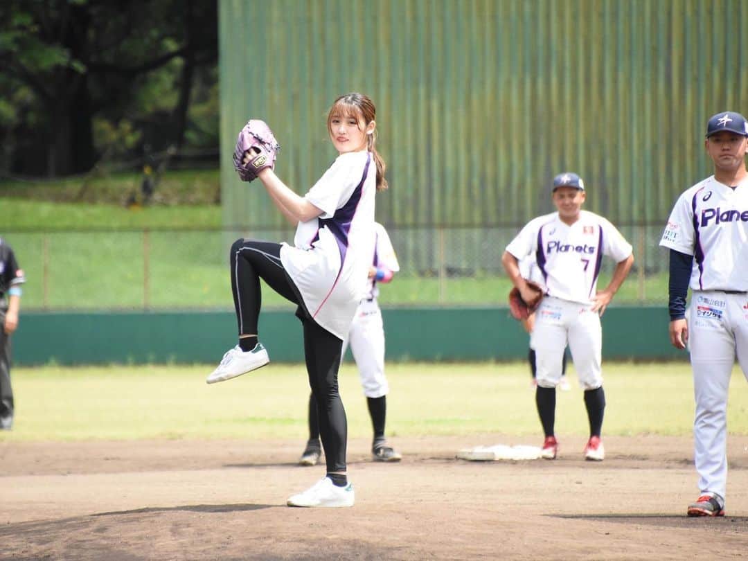 石田桃香さんのインスタグラム写真 - (石田桃香Instagram)「茨城アストロプラネッツ⚾️ 初めての始球式を務めさせていただきました。 皆さんがとても暖かく迎えてくださったので全力投球できました！始球式の様子はちゃんももチューブであげる予定なのでお楽しみに☺︎  #茨城アストロプラネッツ #始球式」6月5日 18時28分 - isd_momoka