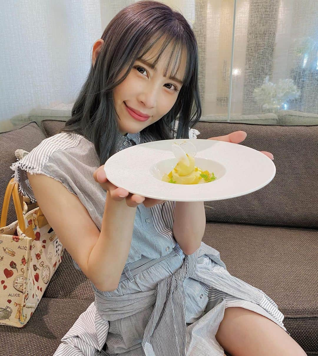 花咲いあんさんのインスタグラム写真 - (花咲いあんInstagram)「美味しいもの食べると笑顔になる🤍   #いただきます   #スイーツ好きな人と繋がりたい   #飴細工   #食後のデザート   #行く派です   #japanesesweets   #likes4like」6月5日 11時05分 - ohanachan_087087