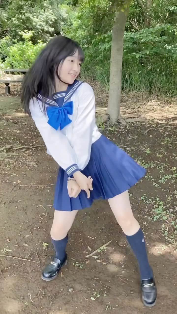 のインスタグラム：「ASAP(STAYC) ・ ・ #asap #stayc  #blue #sailor #costume #dancing #movie  #踊ってみた #女子高生 #セーラー服 #jk #jkブランド #ljk #actress #seventeen #girl #followｍe」