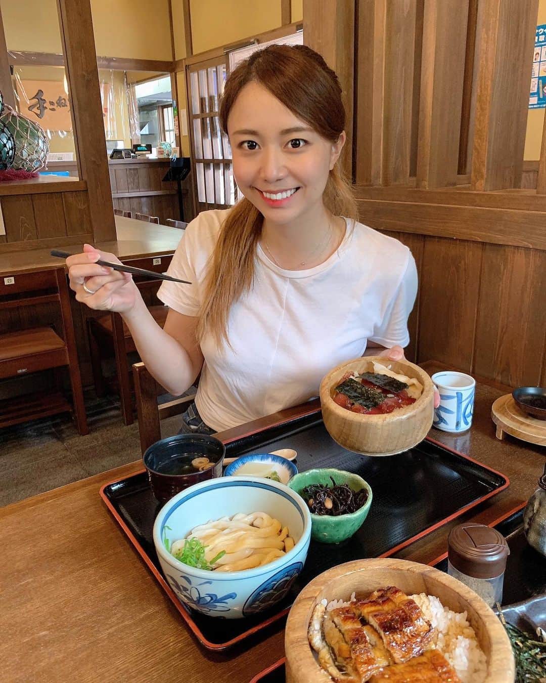 のインスタグラム：「こんにちは☀️❤️ . 載せられてなかったランチ💕😌 いやぁ〜美味しかったなぁ❤️ . また食べに行きたいなぁ✨ . それでは良い週末を〜😌 .  #ゴルフ#ゴルフ女子#golf#golfgirl#sports#スポーツ#スポーツ女子#골프#골프여자#尔夫球#高尔夫#ランチ#lunch#ひつまぶし#休日#holiday」