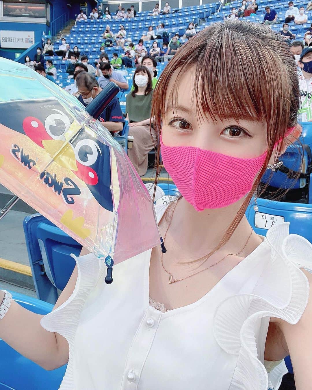 satomiさんのインスタグラム写真 - (satomiInstagram)「久々に野球観戦💕 ・ 負けた笑 ・ 次はPayPayドーム⚾️ ホークス戦！」6月5日 12時32分 - saatoomii47