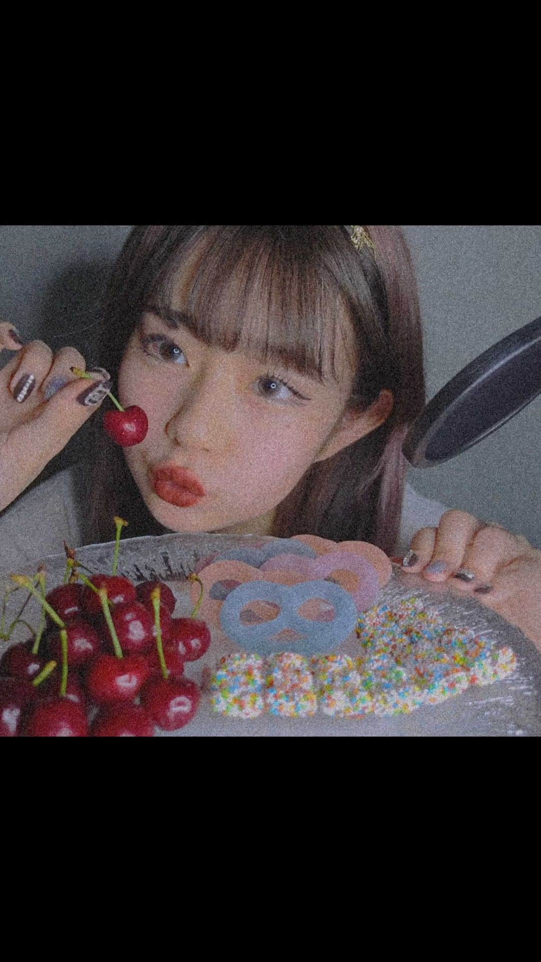 かれんのインスタグラム：「リクエスト多い加工です😸🖤 このYouTubeも来週上がるからお楽しみに♥」
