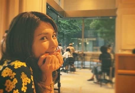 結城モエさんのインスタグラム写真 - (結城モエInstagram)「こんばんは。 今夜は、地上波にて、春の呪い第3話の放送です☺︎ 予告に、ついに真由子も登場するかもです... 是非ご覧ください📺  @paravi.official の方では、4話が先行配信されますので、早く観たい方は、そちらでもご覧くださいね。  #春の呪い #サタドラ #テレビ東京 #paravi」6月5日 19時21分 - moe_yuki_