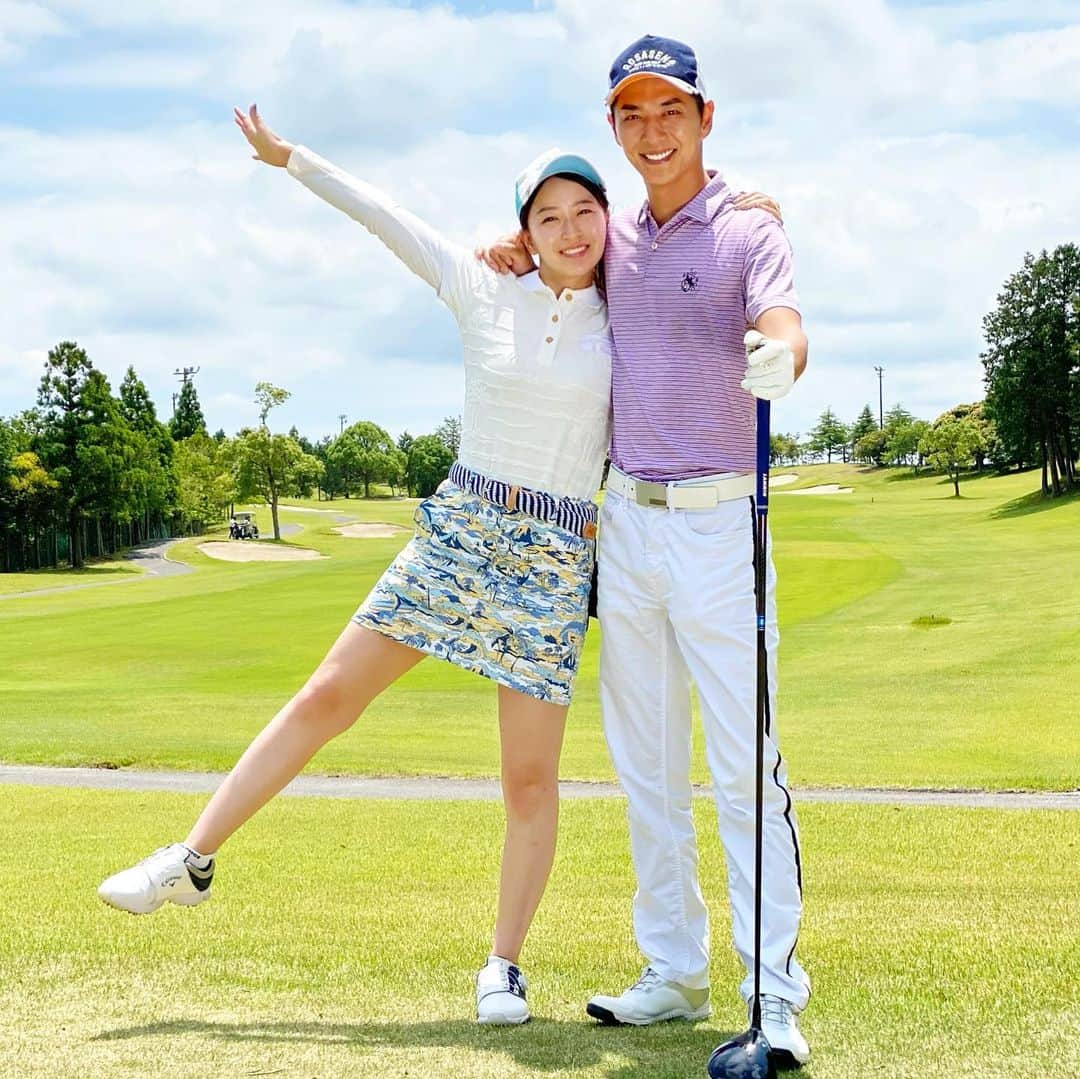 岩間恵さんのインスタグラム写真 - (岩間恵Instagram)「夫婦ゴルフ💓  バチェラー撮影時を思い起こすと、まさかお互いの 旦那さんとゴルフを回る時がくるなんて....って感じ😂  # ゴルフ女子 #夫婦ゴルフ #カップルゴルフ」6月5日 19時52分 - iwamame