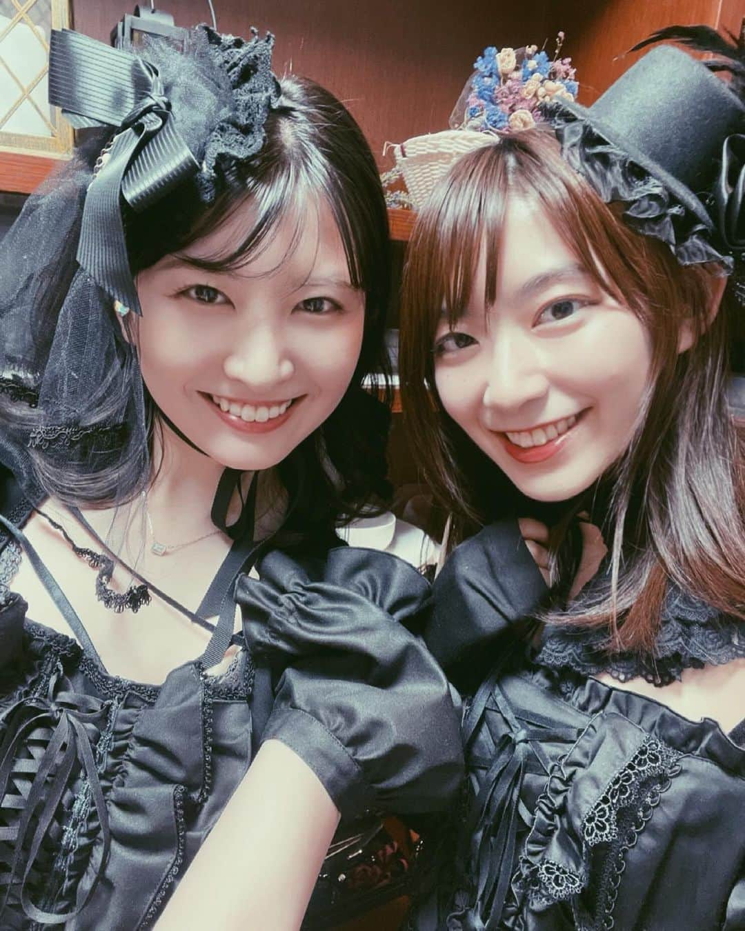 檜山沙耶さんのインスタグラム写真 - (檜山沙耶Instagram)「お待たせ♫  @komaki_yui ちゃんと🥀  #黒ロリ #ゴスロリ #ゴシックロリータ #Gothic #lolita #blackpeacenow」6月5日 21時02分 - sayahiyama