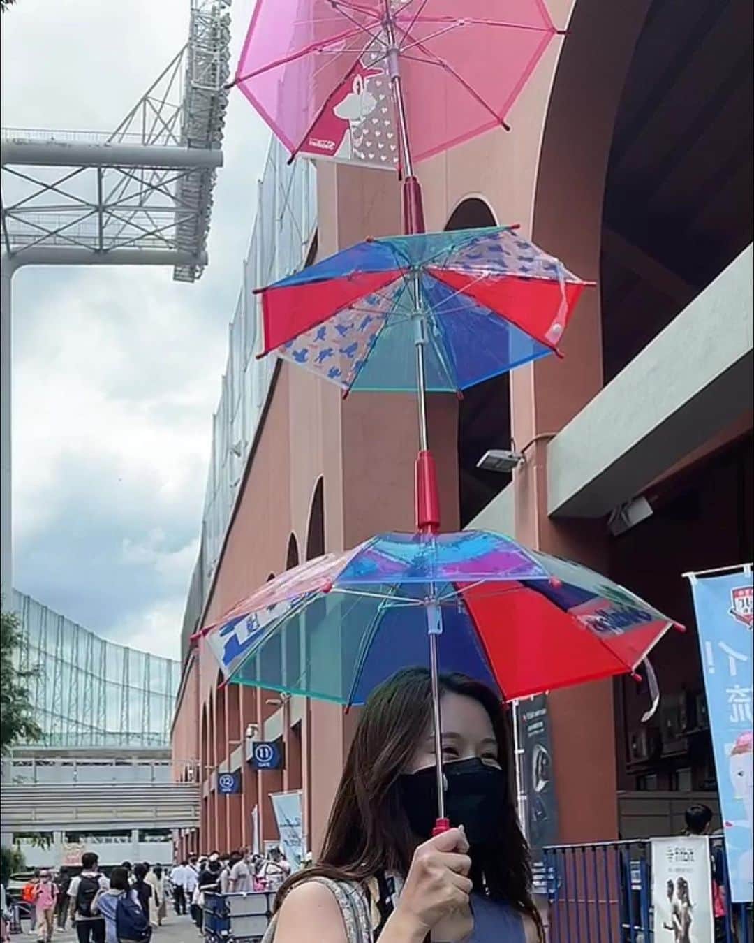 吉田恵美さんのインスタグラム写真 - (吉田恵美Instagram)「宮川投手に勝ちついたの嬉しい😆 このまま勢い乗ってこー！！！  ヤクルトの傘が好きすぎる、、、  #埼玉西武ライオンズ #seibulions」6月5日 21時15分 - _yoshida_megumi