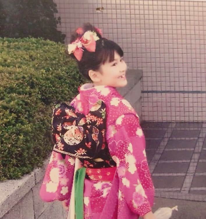 入澤まいのインスタグラム：「🦒🎂 . . 6月2日で22歳になりました✨ たくさんのメッセージをいただけてとても嬉しかったです!!! ありがとうございます🥰 今年も成長出来るように精一杯頑張りたいと思います💪🏻 これからも応援よろしくお願い致します🙇🏻‍♀️♡ . #20210602 #寝起きでも190はありません🙅🏻‍♀️笑 #日立リヴァーレ🐰」