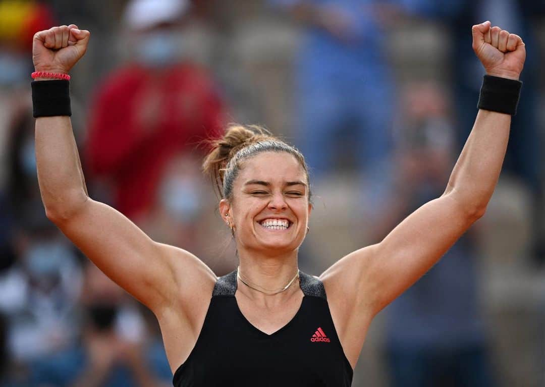 マリア・サッカリさんのインスタグラム写真 - (マリア・サッカリInstagram)「So happy with my performance today and excited to continue my journey in the second week of @rolandgarros 💪 Thank you for your support!」6月6日 4時13分 - mariasakkari