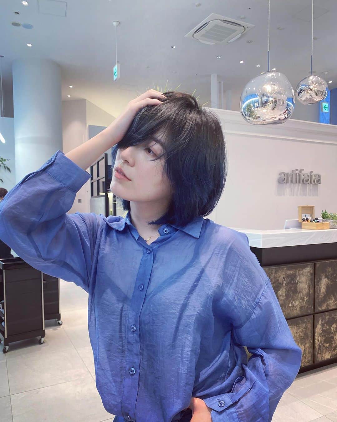 松井珠理奈さんのインスタグラム写真 - (松井珠理奈Instagram)「#after  NEW JURINA✨ グレー&ブルーグラデーション💙  #new  #jurina  #beforeafter  #haircolor  #hairstyle  #change  #ヘアカラー  #ヘア  #blue  #gray」6月6日 13時25分 - jurinamatsui3