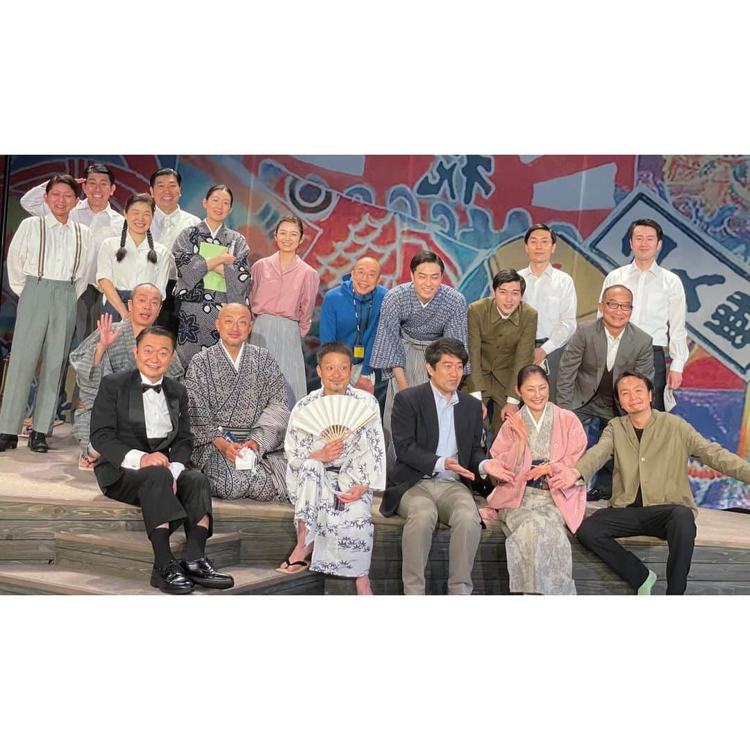 森田涼花のインスタグラム：「⏳----- 新ロイヤル大衆舎✖︎KAAT『王将』三部作 本日、千穐楽。  戯曲の言葉の豊かさや温かさ。 王将、また会えて嬉しかったな🌸  劇中台詞にもある 『記録ではなく、記憶に残すもの』 舞台のそんなところが、うちは好きっ  何より、毎日オモロい大好きなみんなと過ごした時間。 むちゃくちゃ楽しかったぁ〜！  最後の今日も、一挙上演。 11:00-/14:30-/18:00- 劇場でお待ちしています☺︎ -----⌛️」