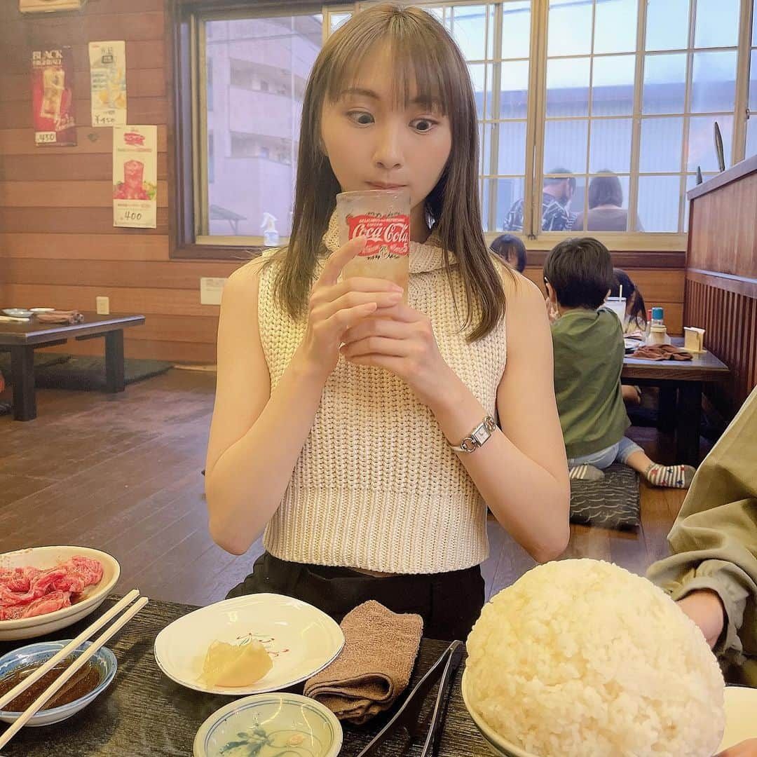 安藤笑さんのインスタグラム写真 - (安藤笑Instagram)「. . 実家に帰ると必ずいく同級生の家の焼き肉屋さん、 漫画みたいなご飯でびっくりしちゃうでしょう😳😳 . . #焼き肉てっちゃん #豊田グルメ」6月6日 15時25分 - emichii87