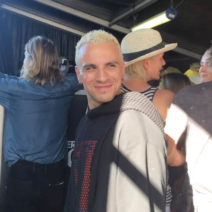 フェイスのインスタグラム：「#tb to summer 2019s energy. happy summer 2021 everyone 🌞」