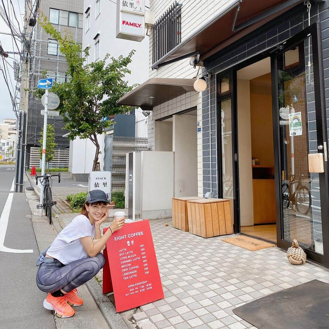 安田美沙子さんのインスタグラム写真 - (安田美沙子Instagram)「久々のカフェラン☕️ 楽しかった✨ 12キロを　@kimurayasuto  コーチは楽しみが勝つように演出してくださいます。 色々な事、ネガティブな事もあるけれど、幾度となくランに救われて来た。 @635_prosperity  にはもう14年も一緒に走り続けて頂いてます✨ この日も、モヤモヤを美味しいコーヒーと人生の先輩たちと共に吹き飛ばせた感じ。 色んなものに流されずに、自分をしっかり持っていよう。 ぶれそうになったらまた走ろう！  6/26 東北希望の襷マラソン　のゲストも近付いて来ました。 私は8キロ走る予定。 もっと練習しなくては。。。 笑顔で走るために🌈  #run #runner #caffe  #caferun #happy #ネガティブな気持ちにさよなら　#ぶれない自分でいたい　#好きなことしよう　#幸せみつけよう」6月6日 17時49分 - yasuda_misako