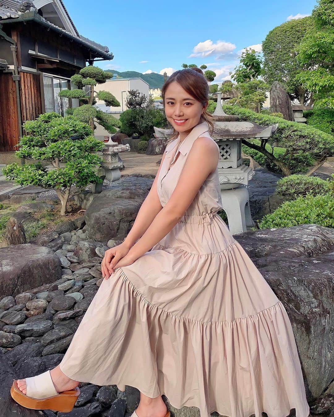 のインスタグラム：「こんばんは⭐️ . 先日の私服コーデ❤️ . @royalparty_official のワンピースだよ✨👗 上品な感じで凄く好き😍 . 今日も1日お疲れ様でした❤️ .  #ゴルフ#ゴルフ女子#golf#golfgirl#golfswing#ゴルフスイング#sports#スポーツ#スポーツ女子#골프#골프여자#尔夫球#高尔夫#私服#cordinate#ootd」