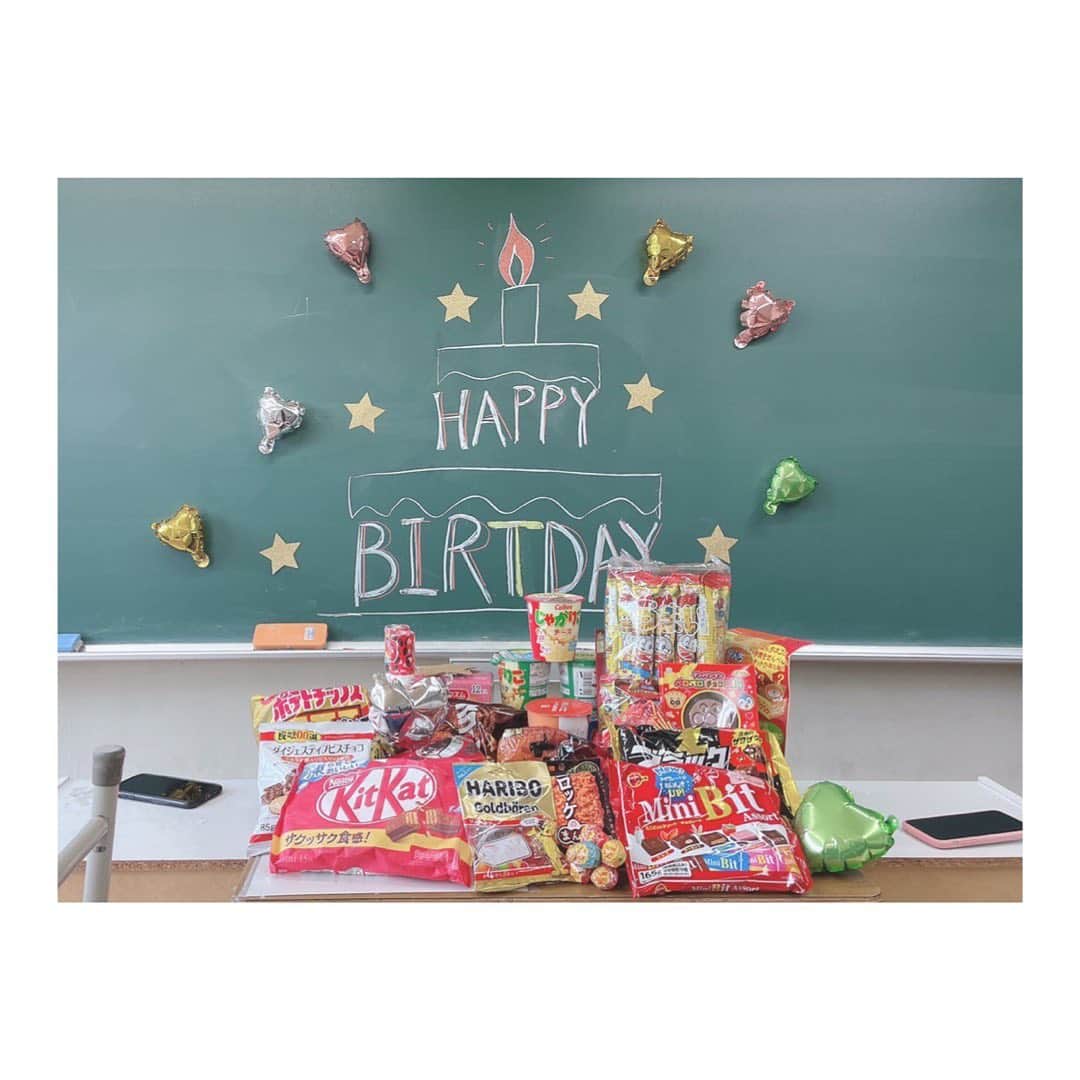 湊胡遥さんのインスタグラム写真 - (湊胡遥Instagram)「・ この前中学のお友達と花火をしました‪‪☺︎ ‬お誕生日も祝ってくれたの！ そして1日に高校のお友達も朝早くから祝ってくれて… 皆様からの嬉しい嬉しいメッセージや投稿もいただけて… 幸せです……！😭」6月7日 16時44分 - koharu_minato61official