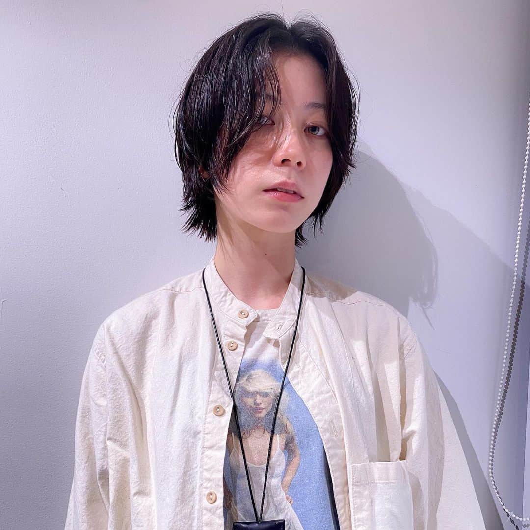 Sumireのインスタグラム：「﻿ 今年の夏は女子にモテるイケメン女子目指したい﻿ 　　　　　🏄‍♀️🏄‍♂️﻿ ﻿ #髪切りました﻿ #イケパラ﻿ #グク﻿ #目指したいものハッシュタグ﻿」