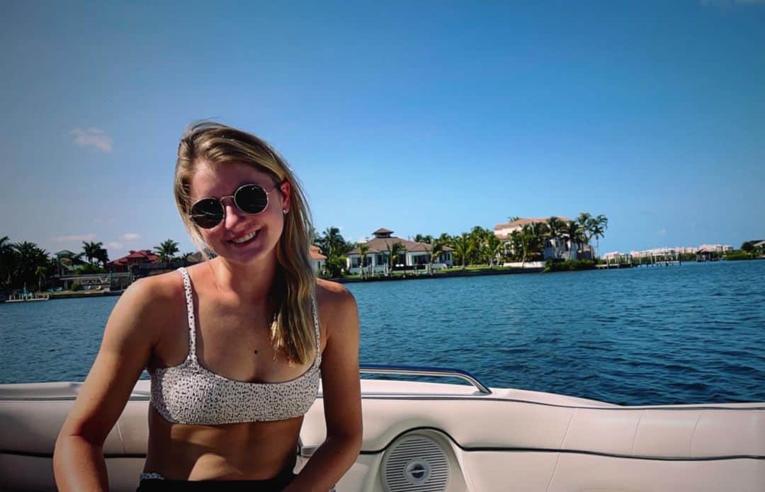 Paige Rydbergのインスタグラム：「need to go back ASAP before my boating license expires🥱」