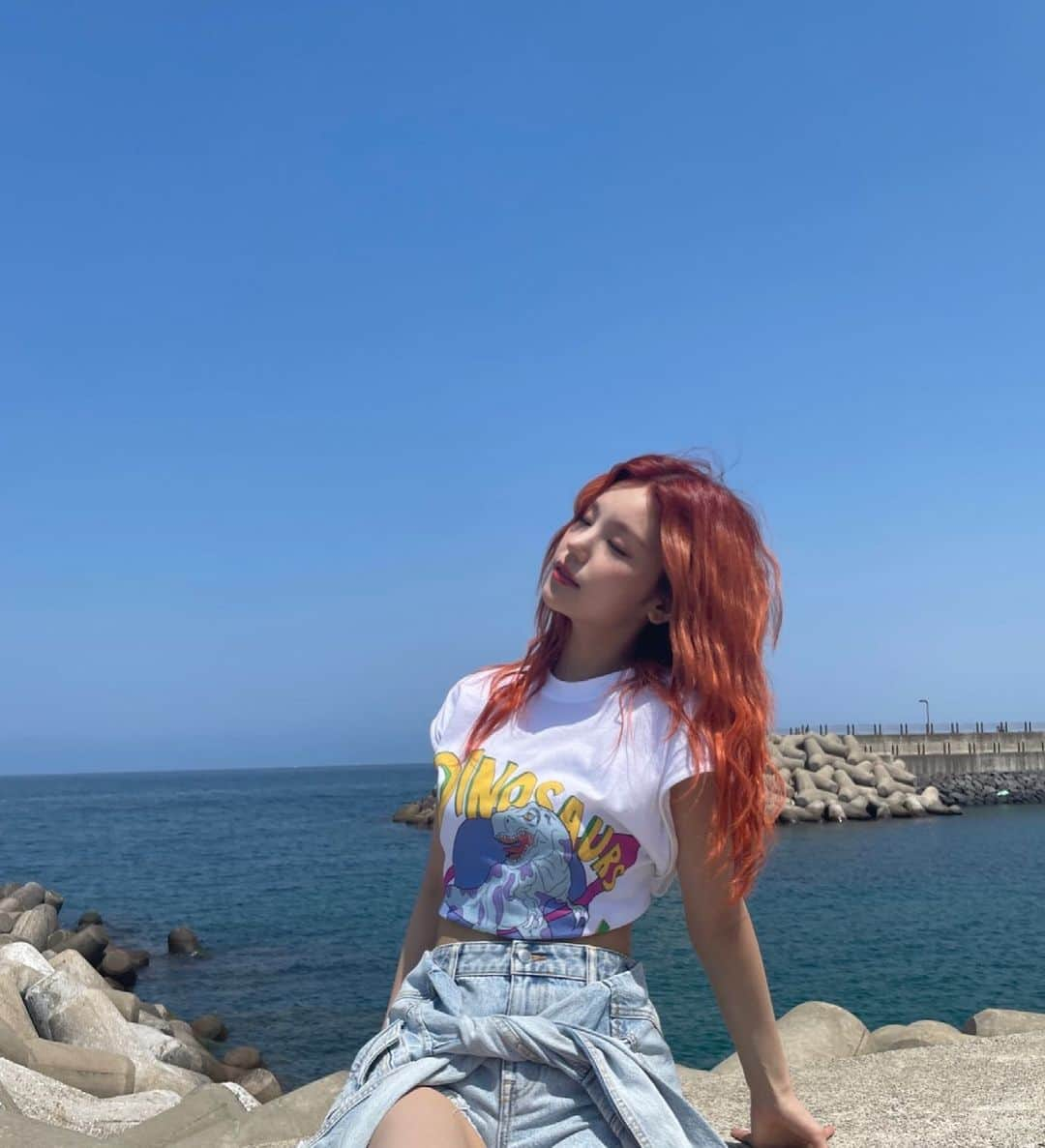 ITZYさんのインスタグラム写真 - (ITZYInstagram)「오랜만에 바다🌊」6月7日 14時20分 - itzy.all.in.us