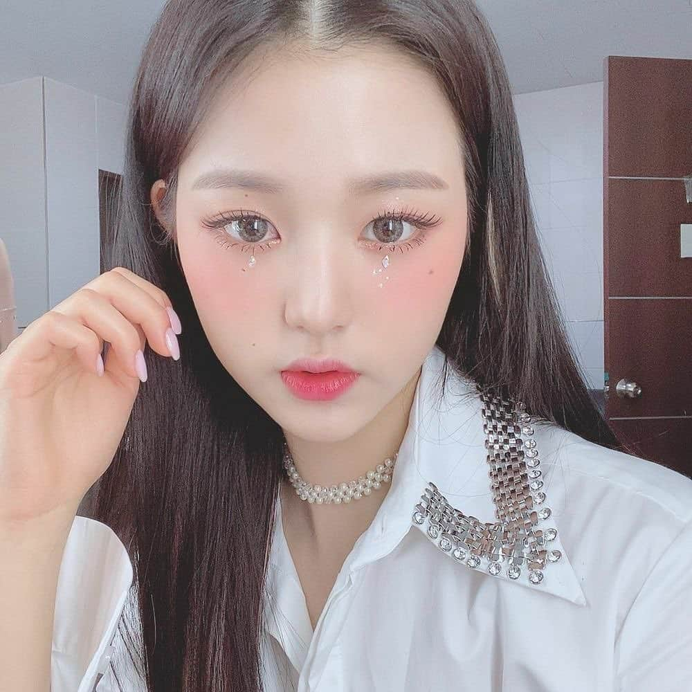 チャン・ウォニョンさんのインスタグラム写真 - (チャン・ウォニョンInstagram)「morning 🤧 #IZONE #JANGWONYOUNG #WONYOUNG #아이즈원 #장원영 #원영」7月6日 11時45分 - wonyoung__ive