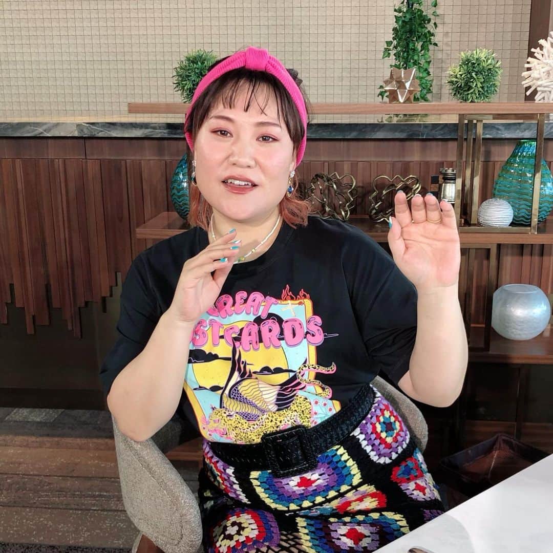 のインスタグラム：「🌜今夜放送🌛 7/6(火)深夜0:40～  2人とも私にとっては凄いパンチの効いた人達って印象があるので、凄いメンツ揃ったなって思ってます🌟とバービーさん😘 どんなパンチの効いたトークが繰り広げられたのでしょう？🤜💥 お楽しみに🔜  #バービー さん ✖️ #小島瑠璃子 さん ✖️ #長谷川京子 さん ... 配信では全国どこからでもご覧いただけます💁‍♀️ #グータンヌーボ2 #長谷川京子 #田中みな実 #西野七瀬 #満島真之介 #グータン #カンテレ」