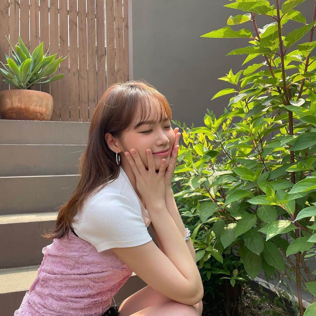 キム・チェウォンのインスタグラム：「@indeed_trend 💕」