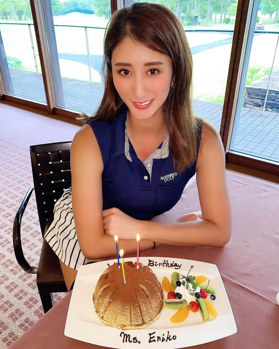 佐藤衣里子さんのインスタグラム写真 - (佐藤衣里子Instagram)「イーグルでまさかのサプライズ🎂💓💓2週間前から計画してたらしい😫嬉しすぎた❣️  まさかすぎてラウンド後で汗だく髪ボサボサ🦱w  ありがとう😭💓  今日も安定の日焼け🕶🥺  #イーグルポイント#茨城#golfstagram#golf」7月6日 15時58分 - eriko0625