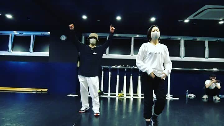 Show-heyのインスタグラム：「| 📍 @endancestudio scramble ⏰mon/21:30-22:45 🎙 jazmine sullivan  🎶 Pic Up Your Feelings 🕺 with @yumer1respect   楽しく難しく気持ちよく！  受けてくれた皆んなありがと✨」