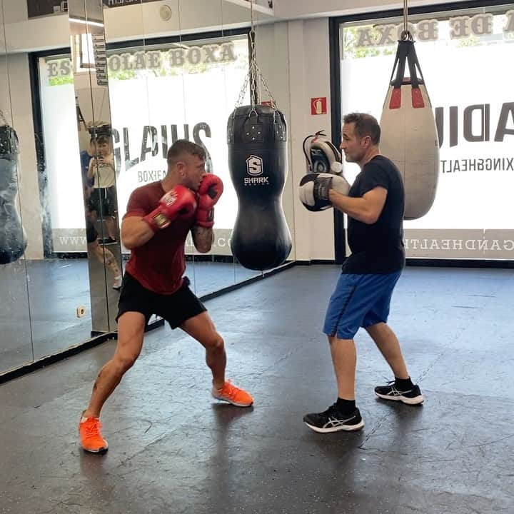 パブロ・マフェオのインスタグラム：「𝓜𝓸𝓭𝓮 𝓸𝓷🔥❤️🥊 @boxinghealth」