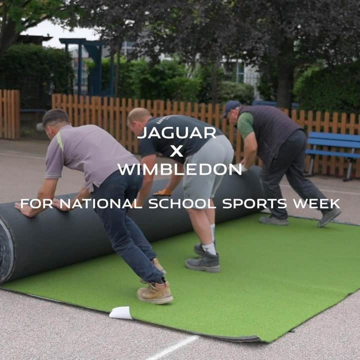 カイル・エドマンドのインスタグラム：「I joined @jaguaruk and @wimbledon to take a pop up Centre Court to @malmesbury_primary to provide them with a truly unmatched experience.」