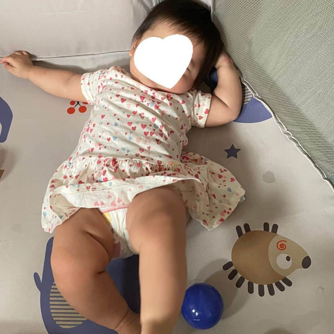 のどかのインスタグラム：「. セクチーべびたん👼 むっちむちの太ももがたまらん💕 . 抗がん剤するために 大事をとって入院してました🙆‍♀️ ちょっとだけふらっときちゃったけど 特に問題もなく明日退院できそう！ . 抗がん剤もうまくいってるし 本当に順調でこのまま治す！ 絶対うまくいく！ 入院中に娘が烏森神社いってくれて またお参りしてくれた！ そこで引いたおみくじも それも大吉だったし これはもう完治約束されてる🥲💕 . みんなの元気玉もあわさって 完全復活も夢じゃないね💕 本当にいつもありがとう🥺✨ . #元気玉 #癌ファイター #抗がん剤」