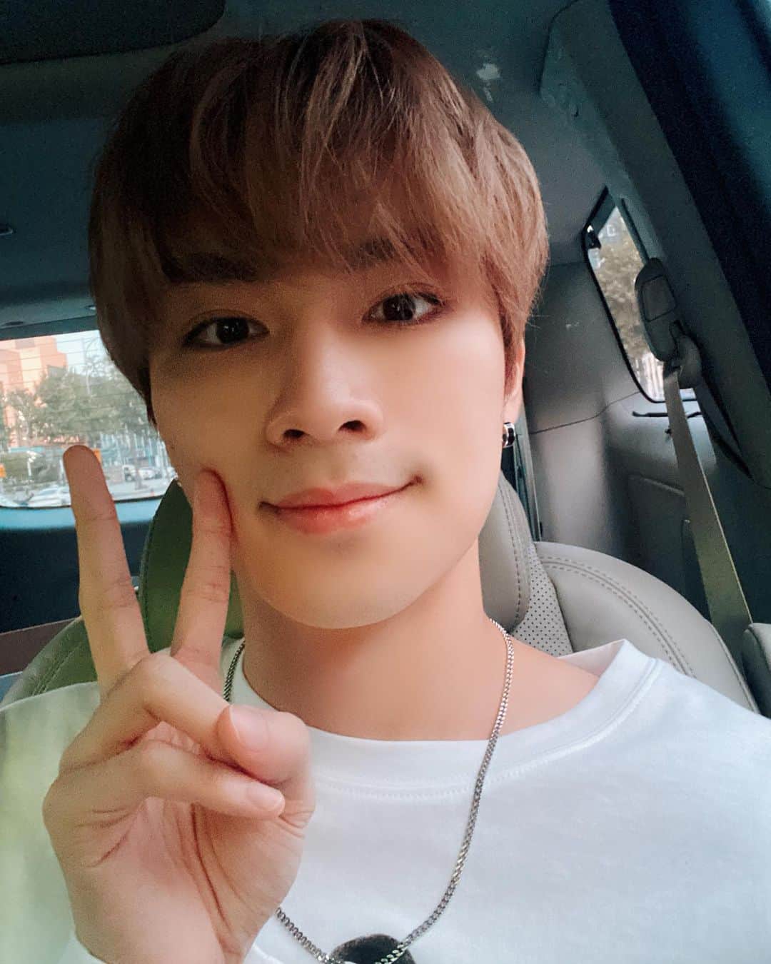 シャオジュン（XIAOJUN）さんのインスタグラム (シャオジュン（XIAOJUN）djxiao_888)