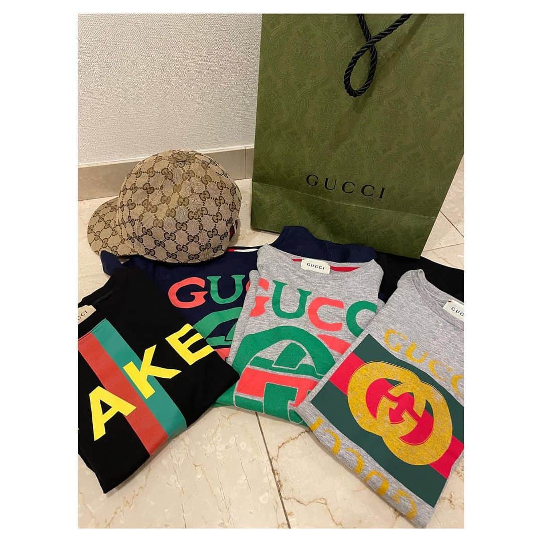 桜井裕美のインスタグラム：「久しぶりに子供達の洋服が買いにいけたー！！  #gucci #子供服 #男の子ママ #男の子」
