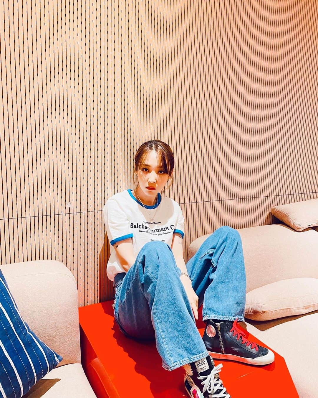 ムンビョルさんのインスタグラム写真 - (ムンビョルInstagram)「🦋🐳🐟🐬💙 ⠀ ⠀ ⠀ ⠀ ⠀ #byul2closet」7月2日 23時39分 - mo_onbyul