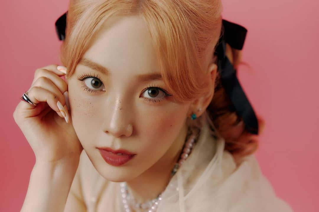 テヨン さんのインスタグラム写真 - (テヨン Instagram)「ᵂᴱᴱᴷᴱᴺᴰ☁️😶‍🌫️💜💗」7月3日 1時12分 - taeyeon_ss