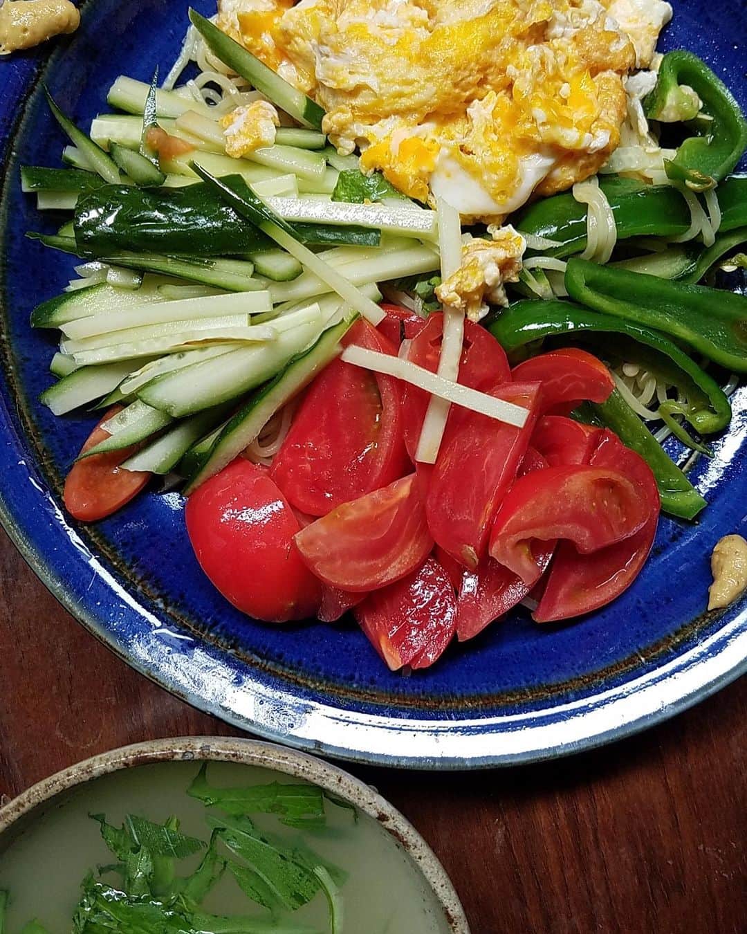 桃井かおりさんのインスタグラム写真 - (桃井かおりInstagram)「サラダかと思うほどの冷し中華。美味しい野菜あるって贅沢だな〜 #かおり飯」7月3日 8時46分 - kaori_momoi