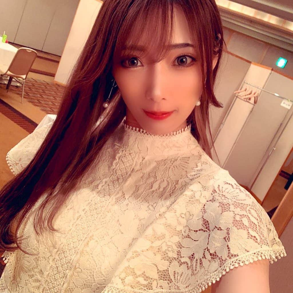 赤井沙希さんのインスタグラム写真 - (赤井沙希Instagram)「とある収録でした！ 当時の事思い出してウルっときたり🥺 私は今も昔も決して出来る子では無いし、鈍臭いし不器用だし、何も出来ないけど、今こうしてここに生きていられるのは、私の人生に関わってくださった方達のおかげなんだなって実感。 これを見てくださってる皆様ももちろんその1人です😹  そして、ワンピが好きな感じでドツボ😻💓  #ddtpro #onepiece #code #codenate #prowestler #prowrestling #wildlily_daikanyama」7月3日 17時03分 - saki__akai