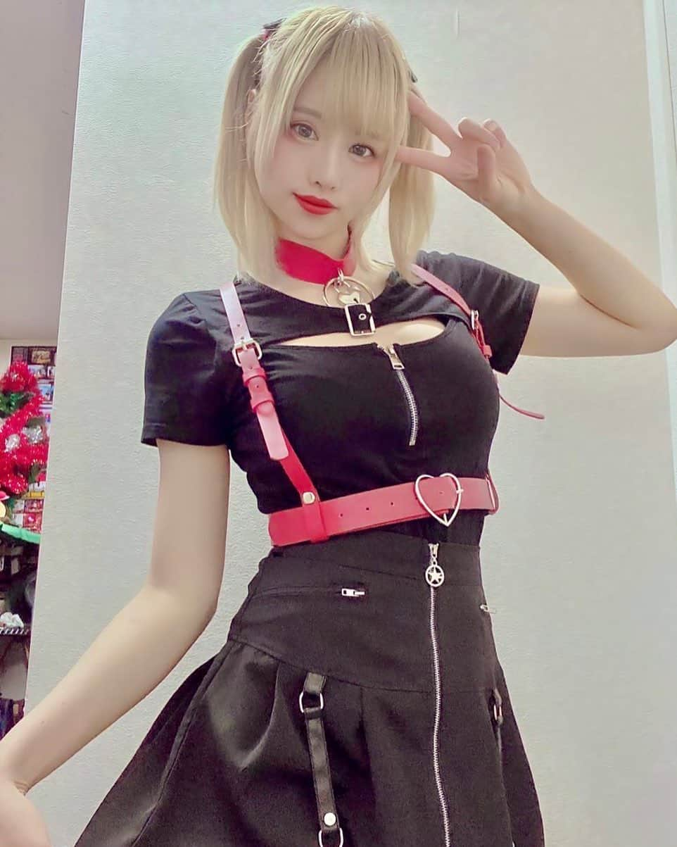 ゆかにゅんさんのインスタグラム写真 - (ゆかにゅんInstagram)「#Japanesekawaii #派手髪 #アイドル #Japaneseidol #selfie #Rockgirl #自撮り女子 #bronde #japanesemodel #ギャル #sing #singers #tokyo #instagood #tokyofashion #singer #model #gallery #コスプレ #コスプレイヤー #cosplay #cosplayers #ハーネス #rock #brondehair  #japan_of_insta #Japanesegirl #followme」7月3日 16時58分 - yuka_neko_nyun