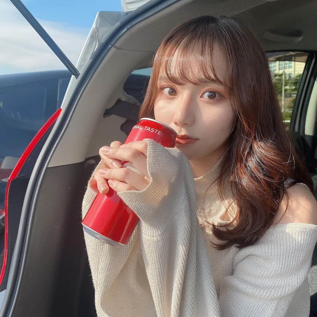 美女美容事情さんのインスタグラム写真 - (美女美容事情Instagram)「《外でコーラを飲んでます☺️❤️》⁠⠀ *⠀⠀⠀⠀⠀⠀⁠⠀⁠⠀⁠⠀⁠⠀⁠⠀ 今回ご紹介させて頂きますのは!!👀❤️⁠⠀⁠⠀⁠⠀⁠⠀⁠⠀ たかきしおりさん<@takaki_shiori> の素敵なお写真📸⠀⁠⠀⁠⠀⁠⠀ *⠀⁠⠀ コーラしか勝たんっ❤️‼️⠀ *⠀⁠⠀⁠⠀⁠⠀⁠⠀⁠⠀ たかきしおりさん<@takaki_shiori> 素敵な投稿をありがとうございました☺️📸✨⠀⁠⠀ たかきしおりさんのアカウントには他にも素晴らしい投稿が沢山ありますので是非覗いてみてくださいね💁‍♀️💙⁠ ⁠⠀ ⠀⠀⁠⠀⁠⠀⁠⠀⁠⠀ △▼△▼△▼△▼△▼△▼△▼△▼△▼ ⁠⠀⁠⠀⁠⠀⁠⠀ ❤️🧡💛「ビジョビ (美女美容事情)」💚💙💜⠀⠀⠀⠀⠀⠀⠀⠀⠀⠀⠀⠀⠀⠀⁠⠀⁠⠀⁠⠀⁠⠀⁠⠀⁠⠀ 👇掲載ご希望の方は👇⠀⠀⠀⠀⠀⠀⠀⠀⠀⠀⠀⠀⠀⠀⠀⁠⠀⁠⠀⁠⠀⁠⠀⁠⠀⁠⠀ @b_b_j.jタグ付けと🖤 # ビジョビ ⁠⠀⁠⠀ 🖤タグ付けお願いします⠀⠀⠀⠀⠀⠀⠀⠀⠀⠀⠀⠀⠀⠀⠀⁠⠀⁠⠀⁠⠀⁠⠀⁠⠀⁠⠀ △▼△▼△▼△▼△▼△▼△▼△▼△▼ ⁠⠀⁠⠀ #美女#美容#美系美女#美系美人⠀ #ヘアスタイル#ロングヘア#巻き巻き⠀ #スタイル#スタイル抜群#開放感⠀ #キャンプ#休日#お休み⠀ #インスタ美女#インスタグラビア⠀⠀ #インスタ女子#インスタグラマー」7月3日 17時45分 - b_b_j.j