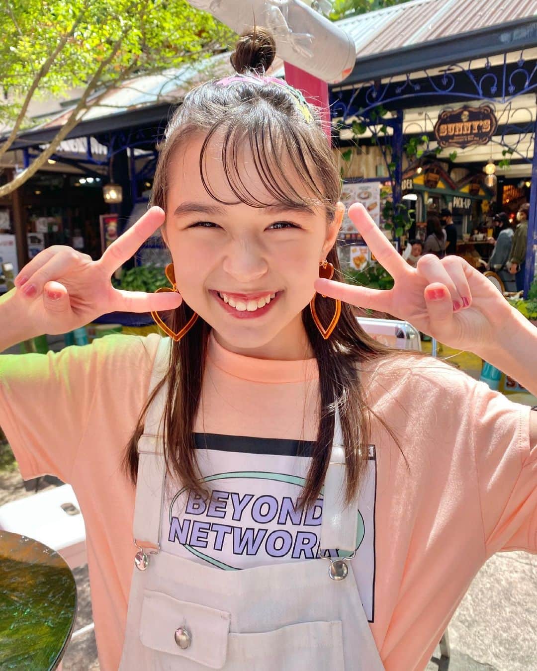 ニコ☆プチのインスタグラム：「🌺☀️👒 . どんより天気をふきとばす ハッピースマイルおハル😆😆😆 . #ニコプチ #プチモ #星名ハルハ」