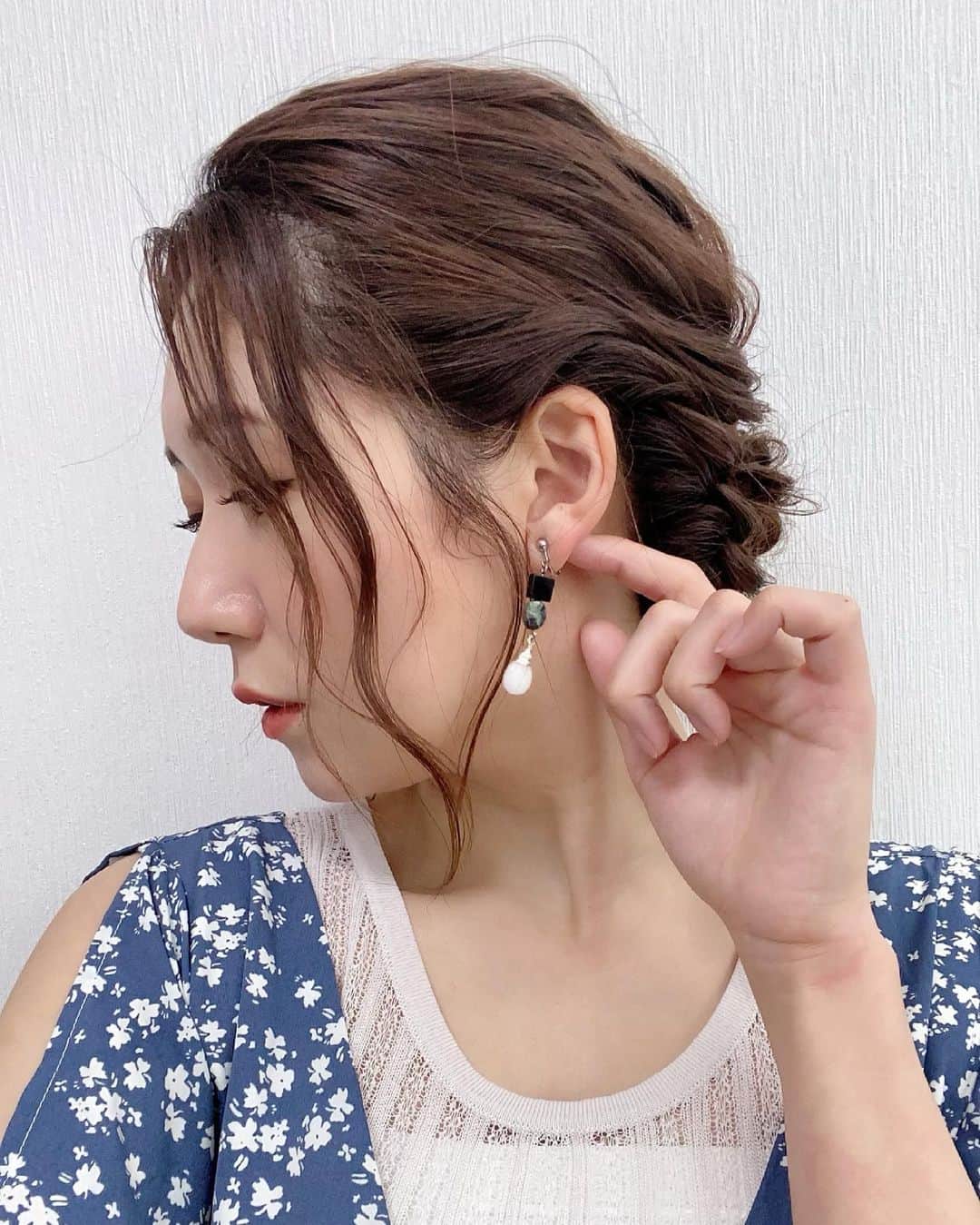 穂川果音さんのインスタグラム写真 - (穂川果音Instagram)「hairstyle  アップスタイルだよ〜  earrings→ @brooklyncharm_japan」7月3日 14時54分 - hokawakanonn
