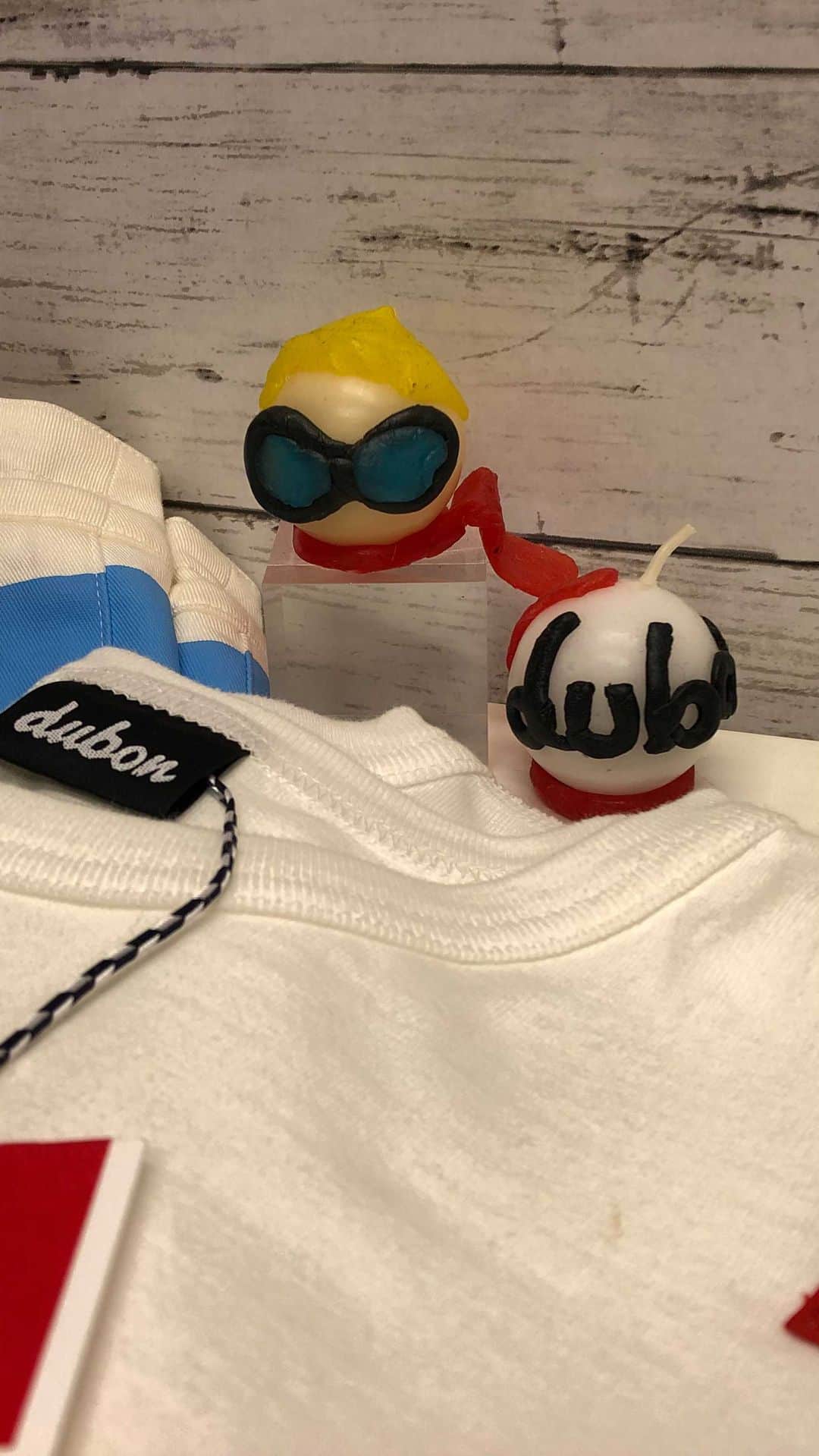 BLUER®︎ -ブルーアーのインスタグラム：「七里ヶ浜"なみある？"オフィスよりローカルライブです🌊🌴@namiaru ゲストスピーカー: ほりなお様(堀内尚子様)@n.a.o.k.o.h をお招きし、BLUERの歴史をお話しました🥰🦄🍹  #サーフィン　#波情報　#なみある　#bluer #surf #dubon #neoearthclothes」
