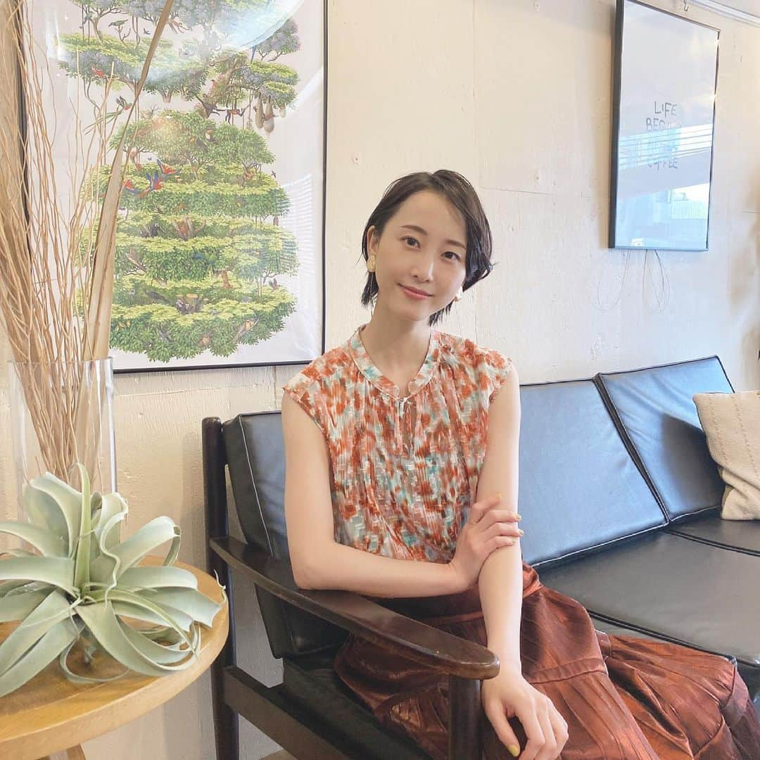 松井玲奈さんのインスタグラム写真 - (松井玲奈Instagram)「テレビ愛知さんの『工場へ行こう』へ出演させていただきました。 平泉成さんと新幹線工場の映像をたっぷり見るという、なんとも楽しい番組でした。 見逃し配信もあるみたいなので、そちらもぜひ。」7月3日 15時51分 - renamatui27