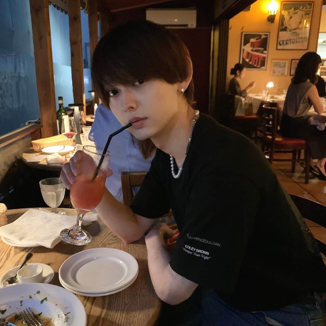 四季涼雅のインスタグラム：「カフェデート的な！」