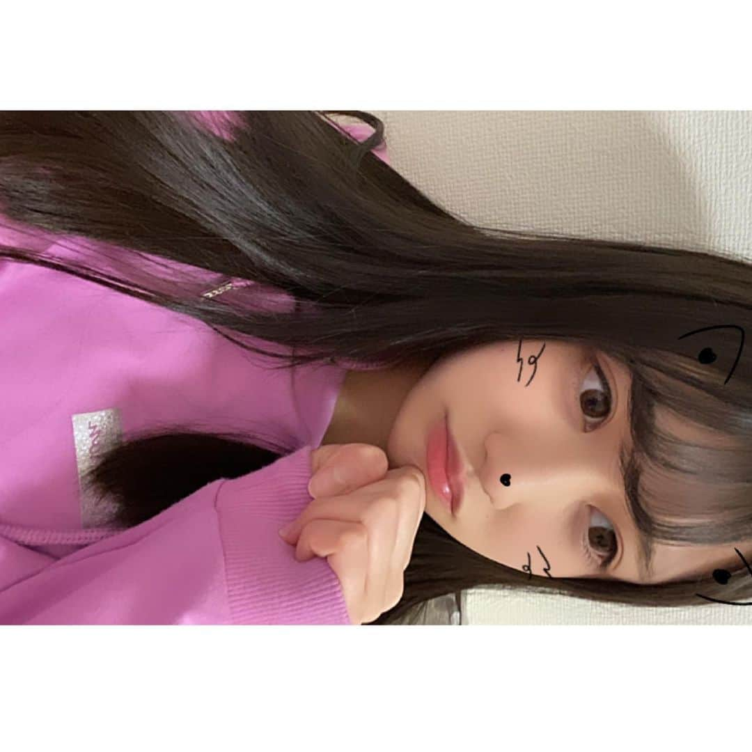 山内寧々のインスタグラム：「にゃん いちーにーさん にゃん ありがとう~ฅ•ω•ฅ♡」