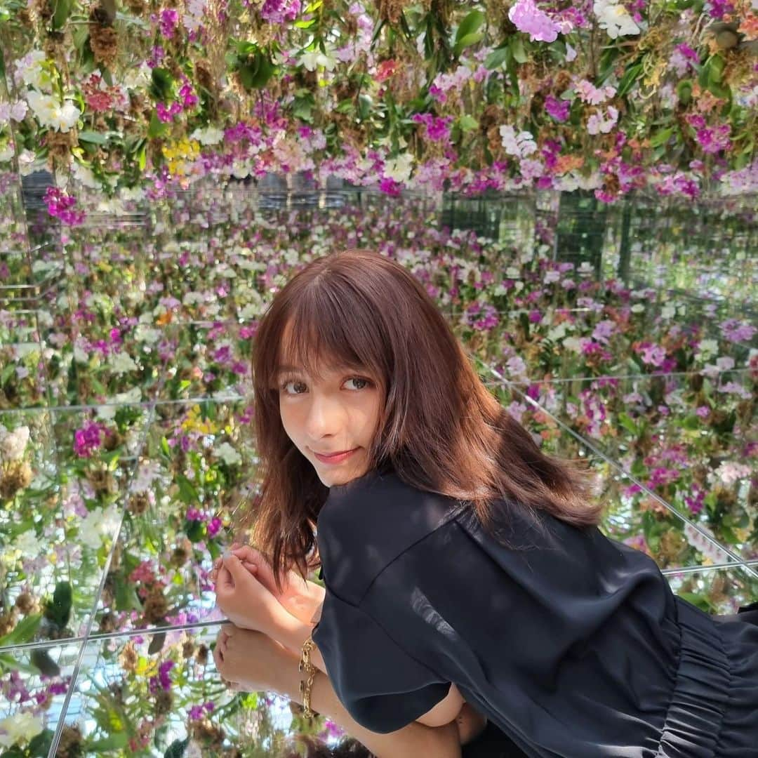 嵐莉菜さんのインスタグラム写真 - (嵐莉菜Instagram)「実はプライベートでも。 チームラボの新エリア Garden Areaは ２回目でも本当に感動する🌼 すっごく好きな場所🤤  #ノーマルカメラ #チームラボ #豊洲 #チームラボ豊洲 #チームラボ豊洲 #新エリア」7月3日 21時43分 - lina_arashi