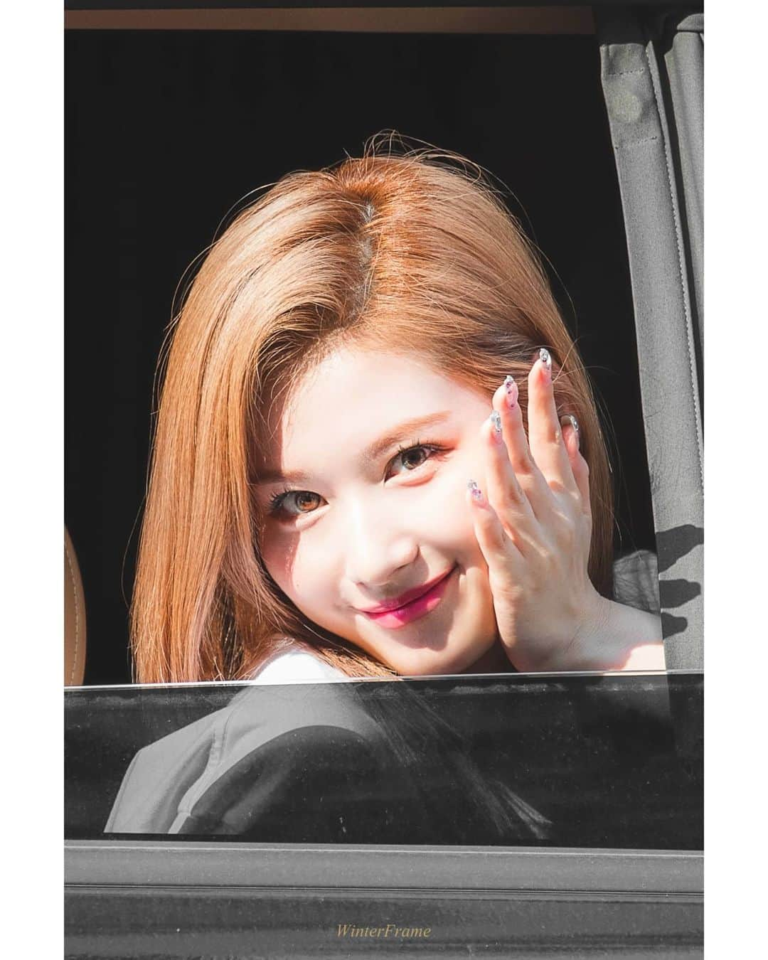 サナさんのインスタグラム写真 - (サナInstagram)「So lovely💕 ーーーーーーーーーー Follow > @sana.twice.kr < . @twicetagram #TWICE#트와이스#ONCE#Sana#사나 #Nayeon#나연#Jeongyeon#정연#Momo#모모#Jihyo#지효#Mina#미나#Dahyun#다현#Chaeyoung#채영#Tzuyu#쯔위」7月3日 22時21分 - sana.twice.kr