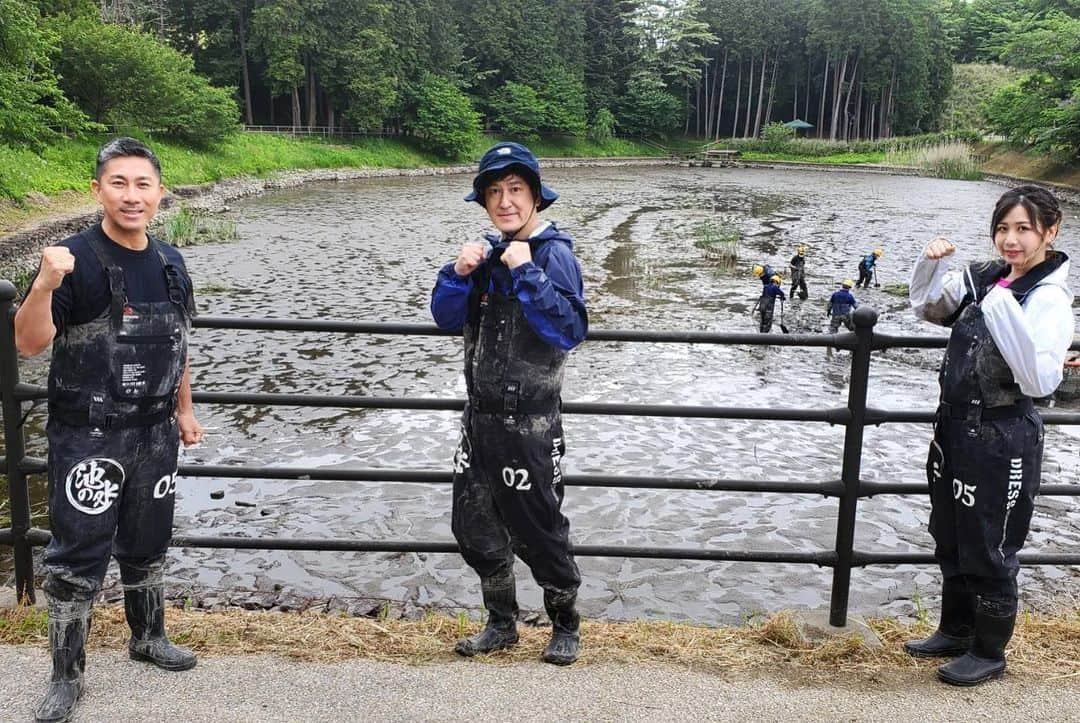 前園真聖さんのインスタグラム写真 - (前園真聖Instagram)「池の水抜いてきました👍 テレビ東京「緊急SOS! 池の水ぜんぶ抜く大作戦」 7/4(日)18:30~21:00 #池の水ぜんぶ抜く大作戦」7月4日 12時31分 - maezono_masakiyo