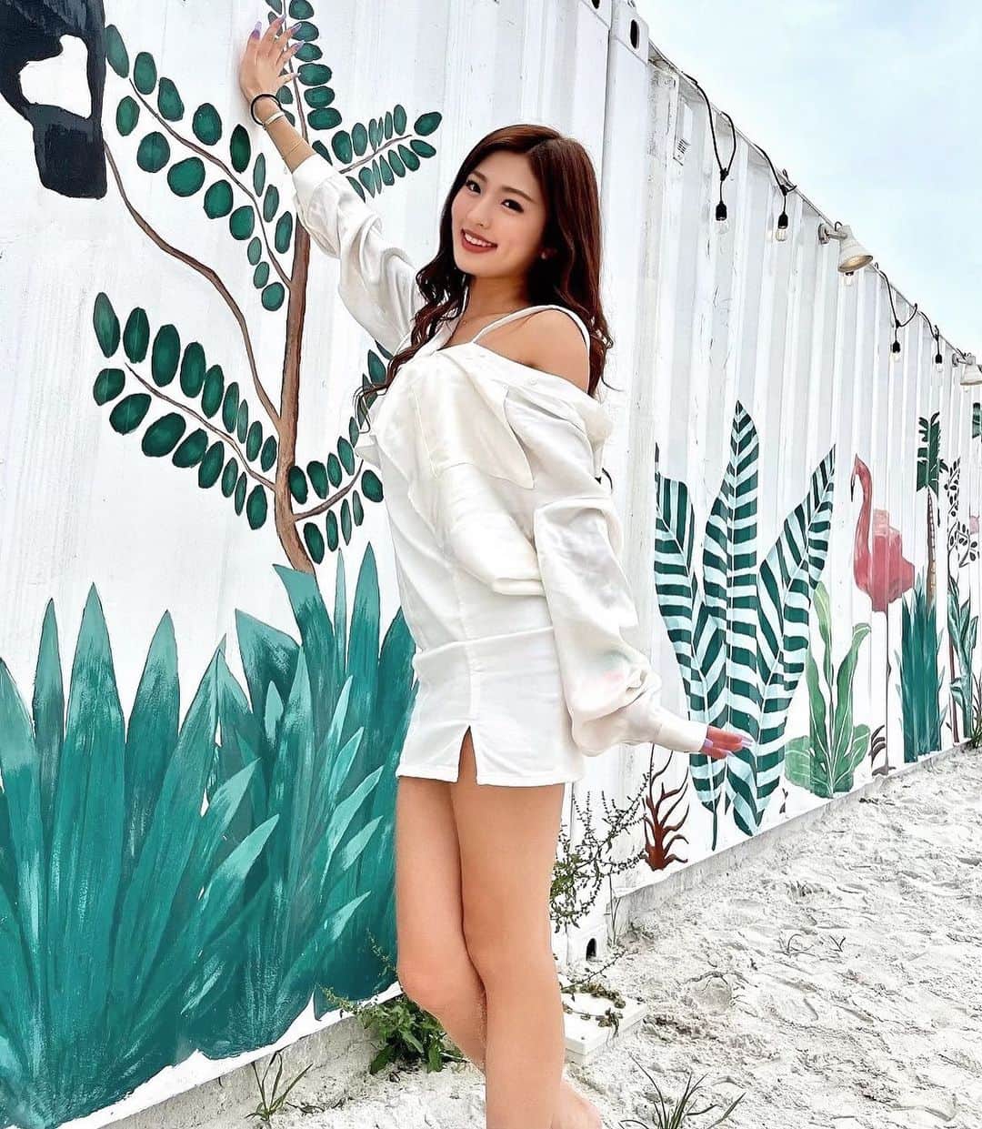 MIYABIのインスタグラム：「おはよう御座います🌞  毎日、皆様のコメントに元気頂いてます🥺🙏✨ 本当に感謝です💜  天気悪いですが、素敵な日曜日にしましょうね🥰  #cyberjapan #サイバージャパン  #cjd_miyabi #ミヤビーム  #ミヤビコーデ #サイバーみやび  #zaraコーデ」